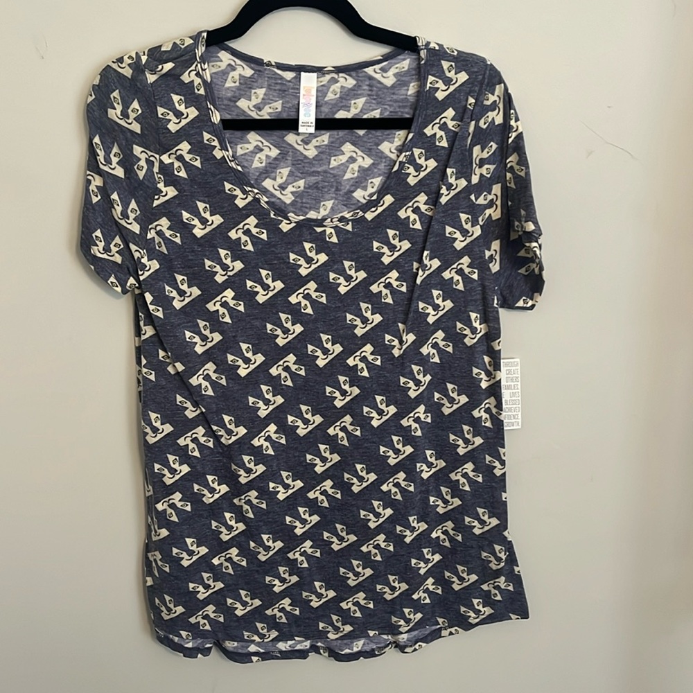 L Animal LuLaRoe Classic Tee